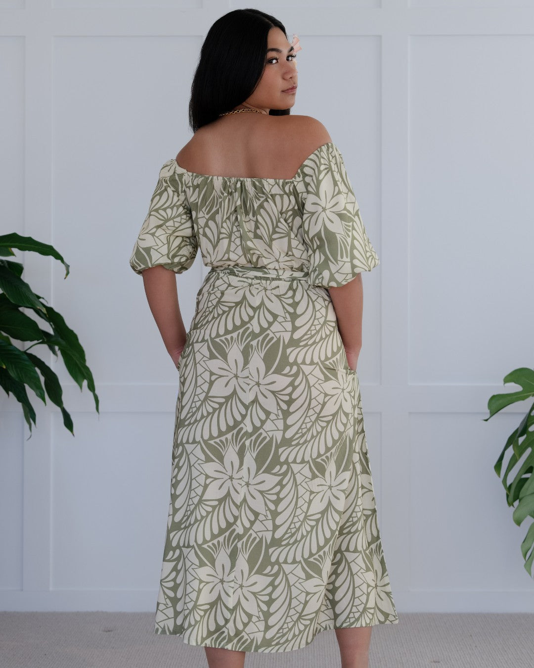 Zendaya Womens Off Shoulder Dress - Sage